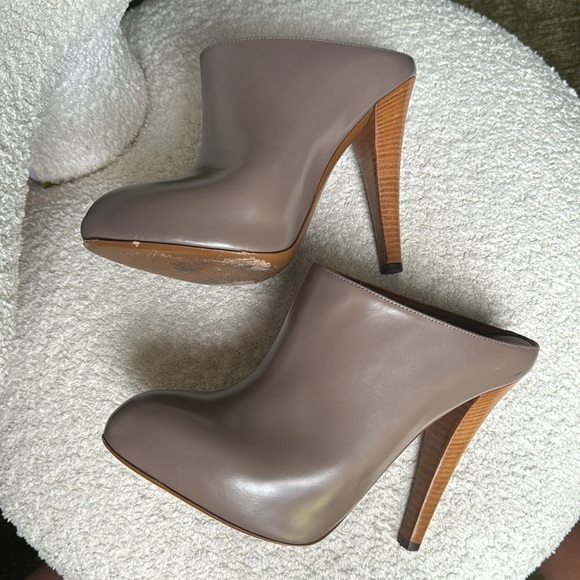 YSL Clog Heel - Picture 9 of 10